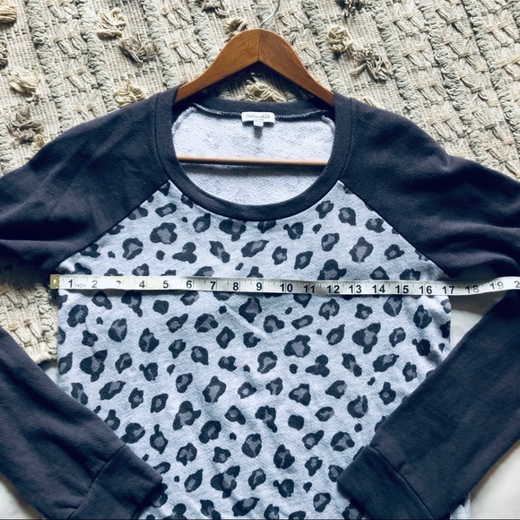 Splendid Chetah Print Pullover Crewneck (XS) - Picture 6 of 6